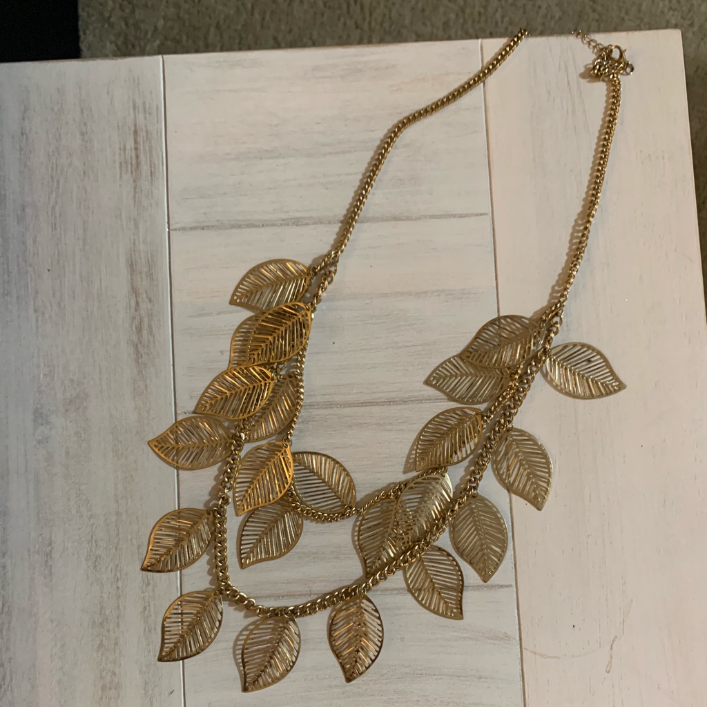 Necklace 10$